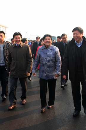 2011年12月14日，第十届全国人大常委会副委员长顾秀莲、中国石油和化学工业联合会长李勇武等参加铜化集团成立20周年庆典，莅临公司视察。